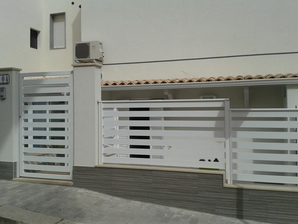Iris Villa Marina di Ragusa Ruang foto